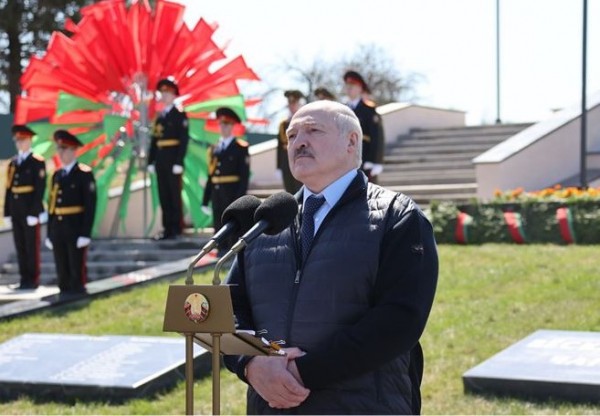 Lukashenko: They will be unable to bring Belarus and Russia to their knees